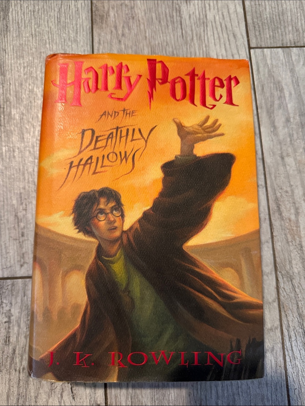 Harry Potter and the Deathly Hallows Book 2007- Orange